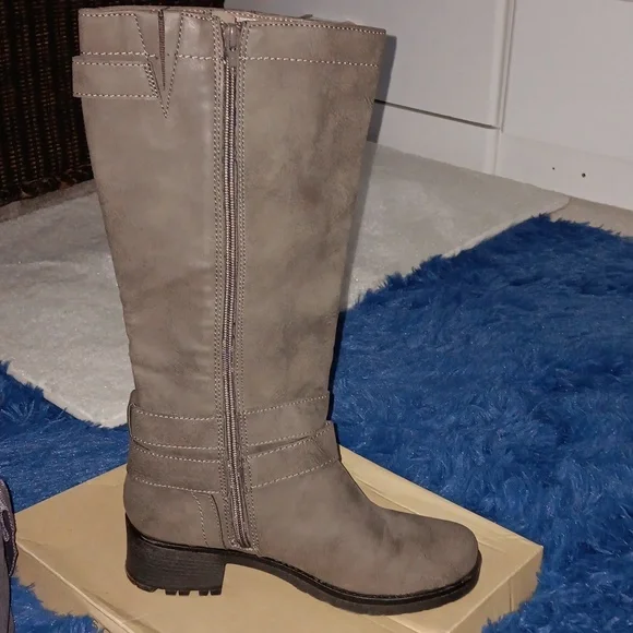 Sonoma~Women's Gray Knee-High Leather Boots Chunky Heel - Picture 13 of 13